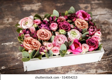 flower, bouquet, love, day, valentine, marriage, background, hymeneal, rings, decoration, concept, holiday, object, celebration, creative, gold, couple, engagement, , nature, wooden, flowers