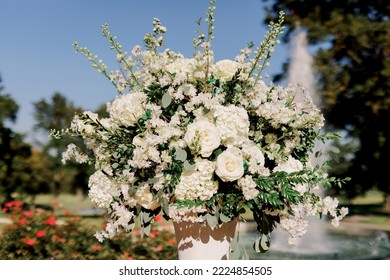 Flower Centerpiece For A Wedding Ceremony