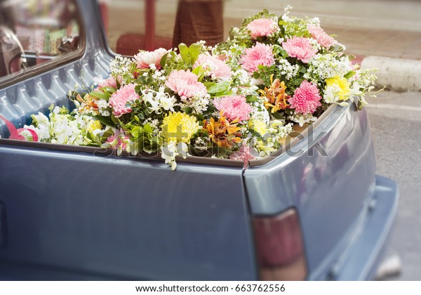 Flower delivery on the little\
car 