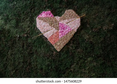 Flower Heart On Moss Wall, Heart Made Out Of Roses, Wedding Decor