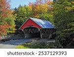 Flume Covered Bridge (1886), Flume Gorge, Pemigewasset River, Franconia Notch State Park, New Hampshire, USA