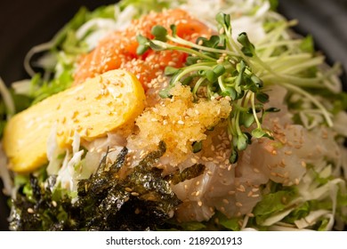 Flying Fish Roe Salmon Rice Bowl	