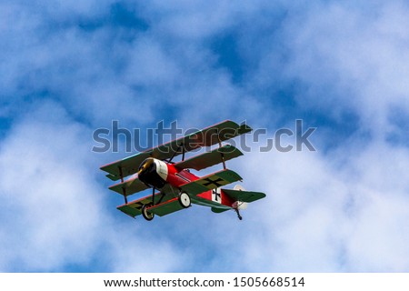 Flying triplane and biplane replica