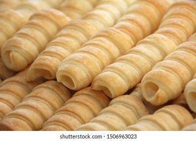 Foam rolls or Schillerlocken traditional austrian Schaumrollen for sweet pastry