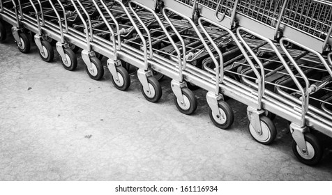 Focus On Wheel Shopping Cart