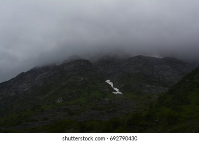 fog in the mountains