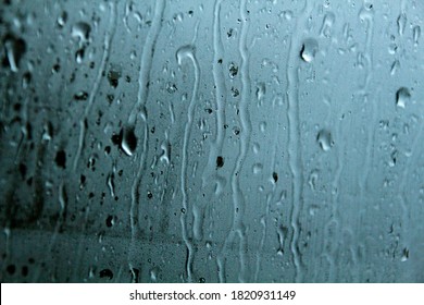 Fenster Regentropfen Bilder Stockfotos Und Vektorgrafiken Shutterstock