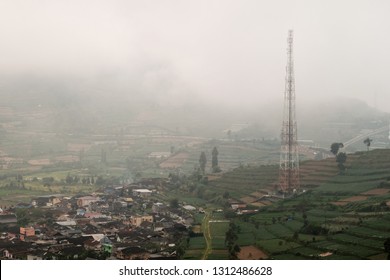 Foggy Morning In Dieng, Kabut. 