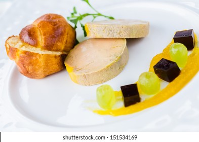 Foie Gras With Port Wine Jelly , Mango Confit And Brioche