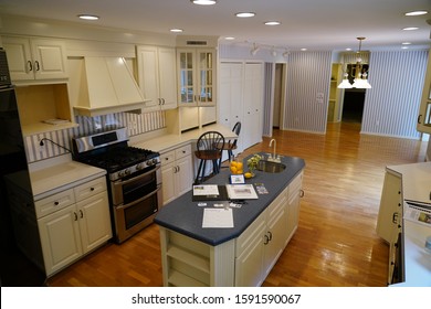 Fond Du Lac, Wisconsin / USA - June 6th, 2019: Interior Kitchen Inside A 1970s House Outside Of Fond Du Lac, Wisconsin 