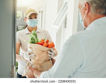 Food Delivery, Virus And Old Man In Face Mask During Covid Collecting Grocery And Healthy Vegetables At Home. Pandemic Volunteer Giving Elderly Person Groceries At The Front Door For Community Work