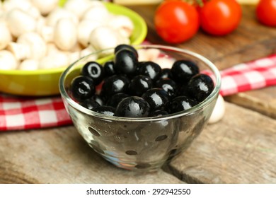 Food Ingre Nts For Co Ng On Table Close Up Food Ingre Nts For Co Ng On Table Close Up