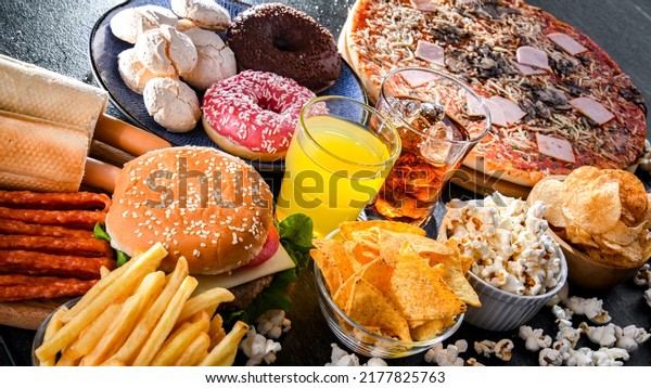 Foods enhancing\
the risk of cancer. Junk\
food