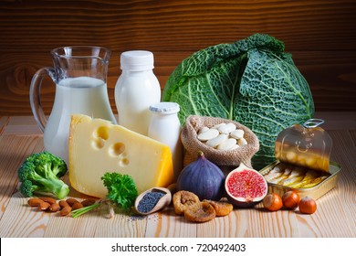 Foods rich in calcium such as sardines, bean, dried figs, almonds, hazelnuts, parsley leaves, blue poppy seed, broccoli, italian cabbage, cheese, milk, yogurt
