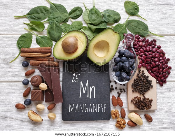 Foods rich in manganese with the chemical
symbol Mn for the chemical element manganese. Natural sources of
manganese: avocado, cloves, cinnamon, black pepper, spinach, dark
chocolate, beans,
blueberry