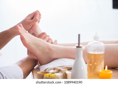 Foot Massage In Medical Spa