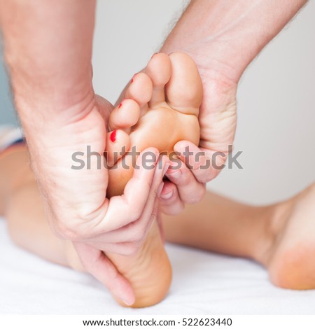 Foot massage as part of osteopathy
