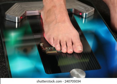 Foot on a 3D foot scanner for orthotics