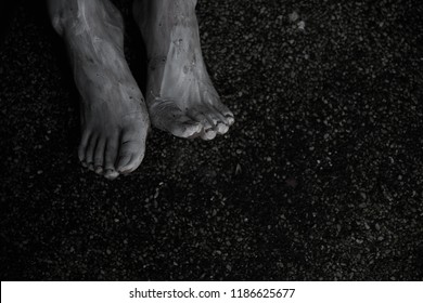 Halloween Feet Images Stock Photos Vectors Shutterstock