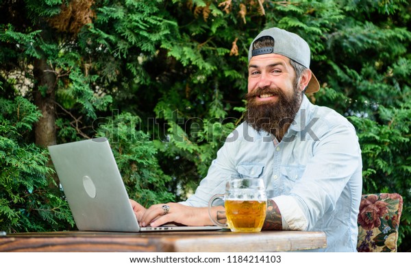 football-fan-bearded-hipster-make-600w-1184214103.jpg