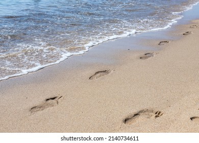 24,293 Yellow footprint Images, Stock Photos & Vectors | Shutterstock