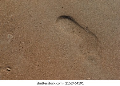 Footprints In The Sand Is A Popular Allegorical Religious Poem