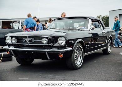 Ford Mustang convertible at the 2015 Town of Leesburg Virginia Air and Car Show