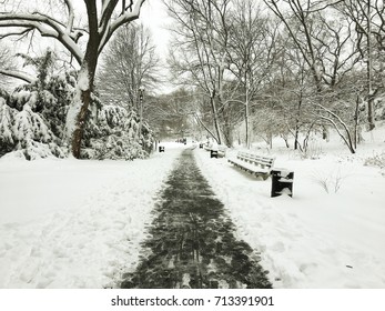 Ford Tryon Park in a snow storm - Manhattan- NYC