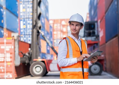 5,614 Shipping container inspection Images, Stock Photos & Vectors ...