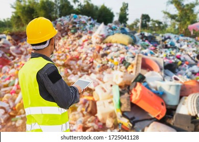 Foreman controls the recycle waste separation of recyclable waste plants. Waste plastic bottles and other types of plastic waste.