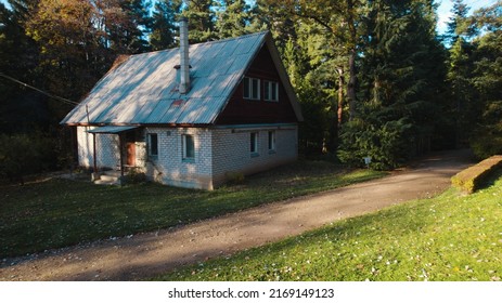 Forest. Old Hunter House In Forest. Farmer House. Forester. Home Of A Forester