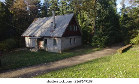 Forest. Old Hunter House In Forest. Farmer House. Forester. Home Of A Forester