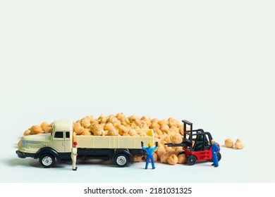 2,218 Tiny truck Images, Stock Photos & Vectors | Shutterstock