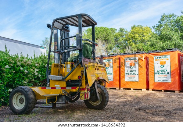 Forklift Near Ubox Portable Moving Storage Stock Photo Edit Now 1418634392