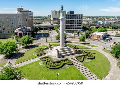 Former General Lee Statue In Lee Circle, New Orleans