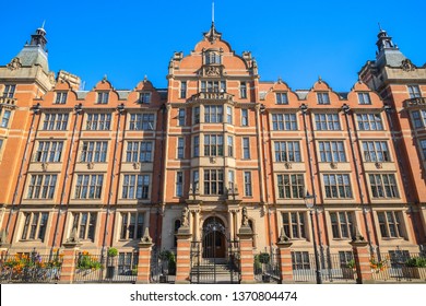 Formerly Her Majesty's Land Registry Building, Now Housing London School Of Economics' Department Of Economics