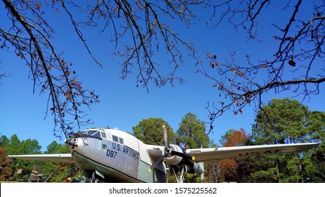 Fort Bragg, North Carolina USA 11/29/2019 Vintage U.S. Military Aircraft Displayed At The 82nd Airborne Division War Memorial Museum, Editorial Content.