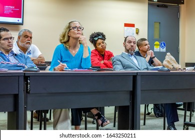 Fort Lauderdale, FL / USA - 2/10/2020: Broward County Directors And Employee Staff Learning About Magic Leap 1 Augmented Mixed Virtual Reality And Spatial 3D Computing.