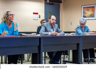 Fort Lauderdale, FL / USA - 2/10/2020: Broward County Directors And Employee Staff Learning About Magic Leap 1 Augmented Mixed Virtual Reality And Spatial 3D Computing.