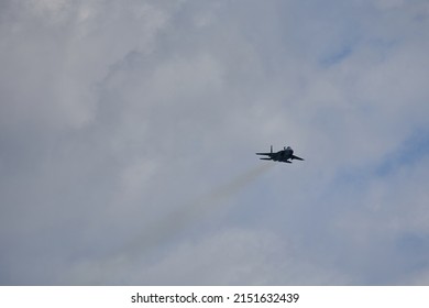 Fort Lauderdale, FL, USA. May 01, 2022: 2022 Fort Lauderdale Air Show. U.S. Air Force Fighter Jet Demonstration Teams Aboard The F-22 Raptor, F-35 Lighting II, F-16 Viper And A-10 Thunderbolt II. 