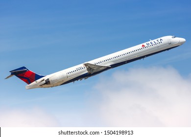 Mcdonnell Douglas Images Stock Photos Vectors Shutterstock