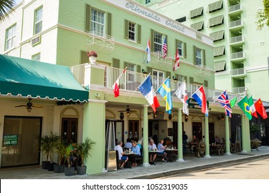 Fort Lauderdale, Florida - March 20, 2018: Cityscape View Of The Historic Riverside Hotel In The Popular Las Olas Downtown District With Visitors Dining Outside.