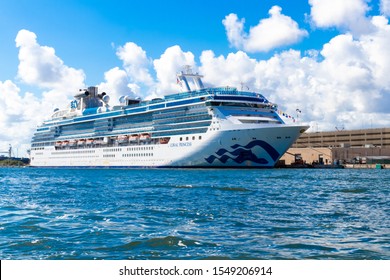 Fort Lauderdale, Florida/USA - November 02, 2019: Cruise Ship Coral Princess Was Custom Built To Navigate The Historic Panama Canal. Cruise Liner In Port Everglades, Florida.