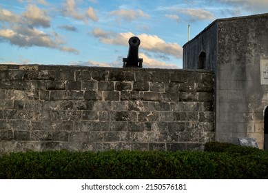 The Fort Montagu- The Oldest Fort On The Island, Also A Place To Kick Back And Relax On Well-manicured Lawns Overlooking The Ocean, The Bahamas