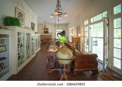 FORT MYERS, FLORIDA: JAN 17, 2020 - Edison Winter Estate. Inside Thomas Edisons Home.