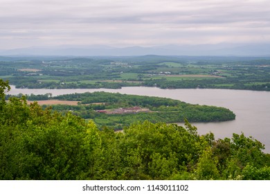 Fort Ticonderoga, Mount Defiance