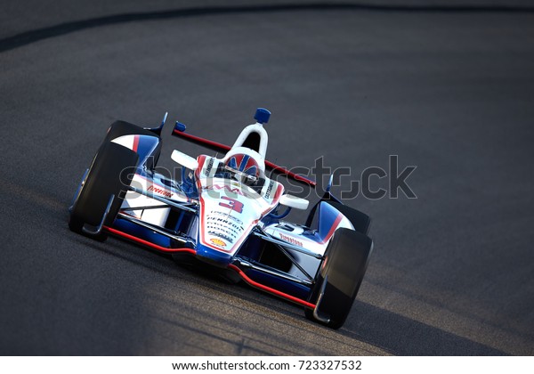 Fort\
Worth, Texas, USA - June 7th 2013 - Izod Indycar Series Firestone\
550 - Texas Motor Speedway - Team Penske Indy driver, Helio\
Castroneves (3) in turn 4 during Saturday\
practice.