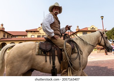 Fort Worth, TX, USA 10-10-21 Cowboy In The Stockyards