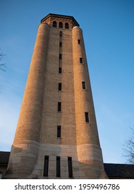 Fortsheridan Building In Lake County Illinois