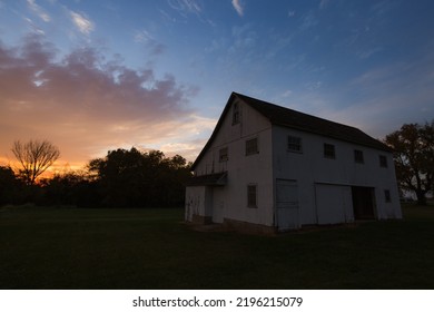 Fortuna, Missouri - October 22, 2020:  A Barn At Twilight In Rural Missouri Farmland.